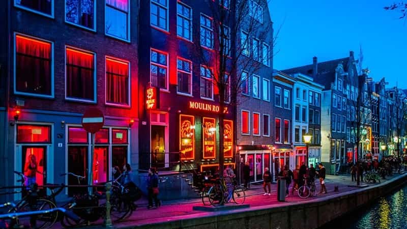 Улица красных фонарей Амстердам